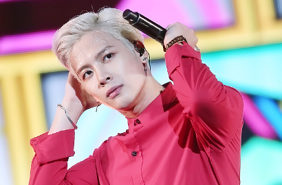 Cedera Saat Syuting 'Let's Go! Dream Team', Jackson GOT7 Tetap Bawakan 'Inkigayo'