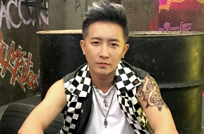 Comeback dengan MV 'I Don't Give A Shit', Han Geng Eks SuJu Malah Diejek