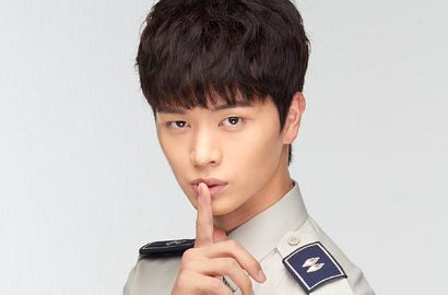 Sungjae Syuting Naik Sepeda di 'Village', Fans: Polisi Ganteng, Bonceng Dong