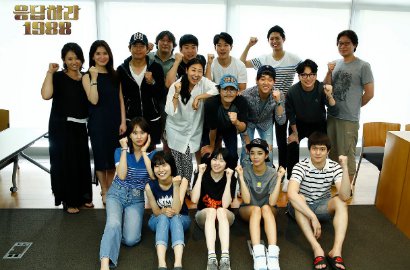 Poster 'Reply 1988' Akhirnya Dirilis, Masih Bisa Kenali Hyeri Girl's Day?
