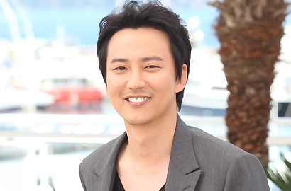 Tak Perpanjang Kontrak dengan Star J, Kim Nam Gil Jadi Incaran Agensi Hiburan