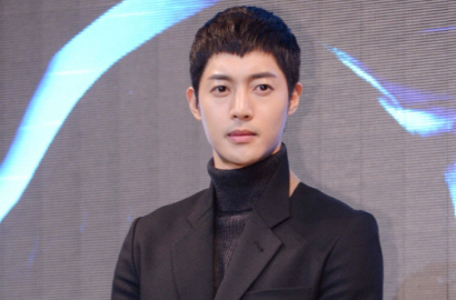 Ini Foto Baru Mantan Pacar Selfie Bareng Kim Hyun Joong Saat Lebam-Lebam