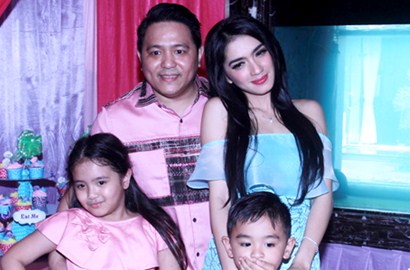 Angel Karamoy Bahas Kebahagiaan, Suami Lontarkan Sindiran