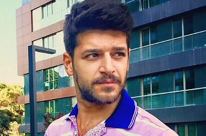 Emre Kivilcim 'Elif' Tak Mau Ketinggalan Ucapkan Hari Raya Idul Adha