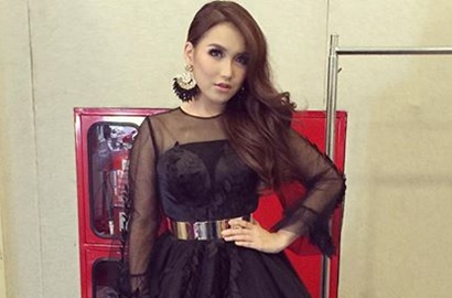 Ayu Ting Ting Kenang Saat Lahirkan Bilqis Tanpa Sosok Suami