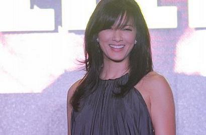 Sapa Fans di Jakarta, Kelly Hu Penasaran Silat Indonesia