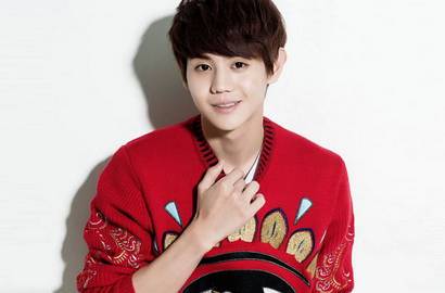 Stres Dikuntit Sasaeng, Yoseob Murka di Twitter