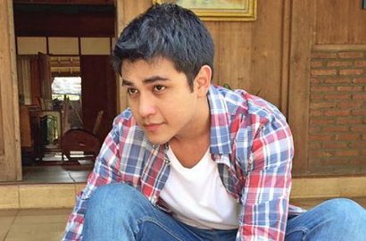 Rizky Alatas Bangga Akhirnya Debut Film di 'Oops!! Ada Vampir'
