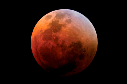 Penampakan SuperMoon dan 'Bulan Berdarah' di Seluruh Dunia
