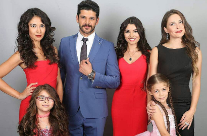 Sudah Tayang, Ini Jawaban Siapa Sosok yang Tertembak di 'Elif' Season 1