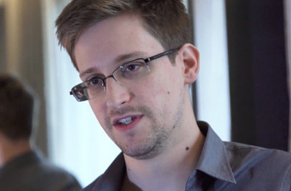 Bikin Twitter, Edward Snowden Bikin Geger dengan Follow NSA