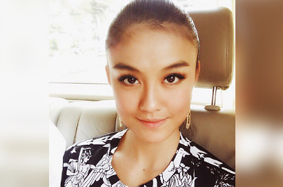 Intip Agnes Monica Tampil Anggun dan Etnik