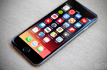 Wanita Ini Nekat Bugil Hanya Karena Tidak Dibelikan iPhone 6s oleh Pacarnya