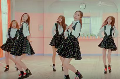 Lovelyz Terpesona Lihat Hoya Infinite Saat Main Petak Umpet di MV 'Ah-Choo'
