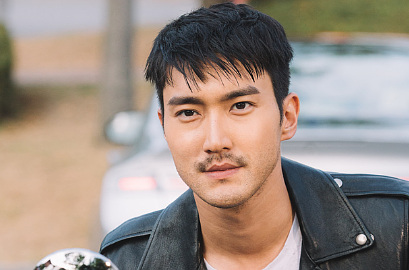 Rating 'She Was Pretty' Naik, Siwon SuJu Pamer Foto Cute dan Macho