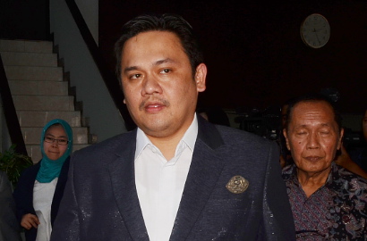 Farhat Abbas Diejek Ayahnya Gara-Gara Gaya Rambut Mirip Kim Jong Un