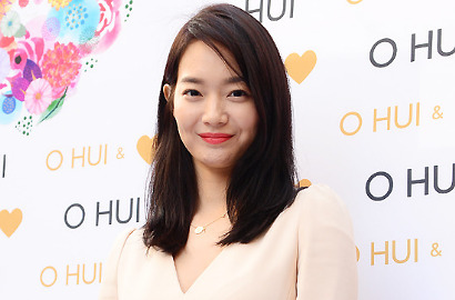 Super Cantik, Ini Penampilan Shin Min A Pacar Kim Woo Bin di Acara Kosmetik