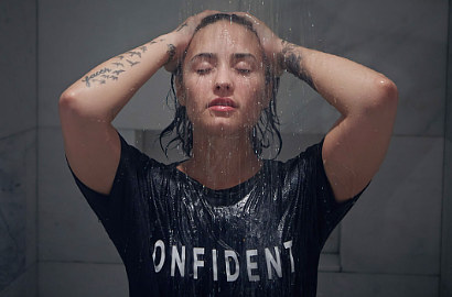 Foto Bugil Tanpa Make-Up, Demi Lovato: Inilah Diriku Sebenarnya