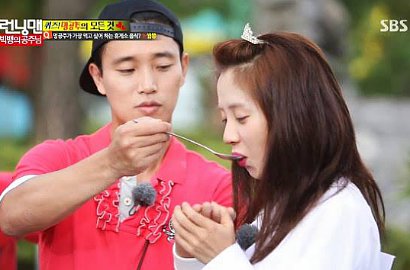Cieee, Manisnya Gary Bersihkan Badan Song Ji Hyo di 'Running Man'