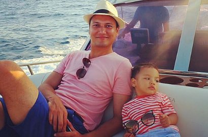 Christian Sugiono Disebut Porno Gara-Gara Unggah Foto Bugil Cleopatra