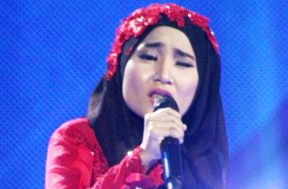 Single 'Away' Bikin Fatin Ketagihan Nyanyi Lagu Bahasa Inggris