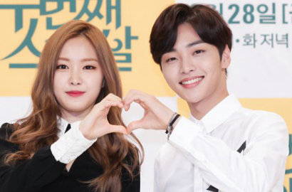 Bikin Iri, Na Eun A Pink Ajak Fans High Five Rayakan Rating Baru 'Twenty Again'