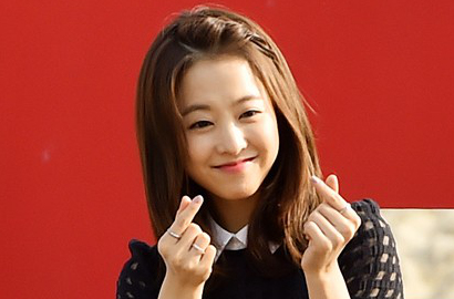 Park Bo Young Janjikan Karakter Berbeda di Film 'Collective Invention'