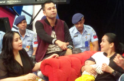 Ini Keseruan 'DahSyat' Saat Kedatangan Rafathar dan Nagita Slavina