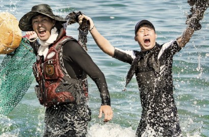 Ribetnya Cha Seung Won dan Yoo Hae Jin Lawan Badai di 'Three Meals-Fishing Village'