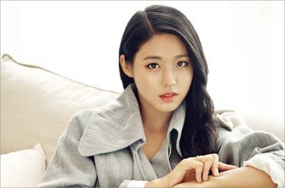 Bikin Heboh, Foto Seolhyun AOA Dicatut untuk Jual Makanan Secara Vulgar