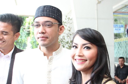 Tuding Tessa Telantarkan Anak, Sandy Tumiwa: Ada Luka Lebam di Tubuh Anakku