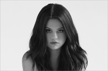 Penampilan Perdana Selena Gomez Pasca Akui Sakit Lupus