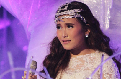 Lagu 'Kuingin Engkau Tahu' Jadi Pesan Ayu Ting Ting untuk Shaheer Sheikh?