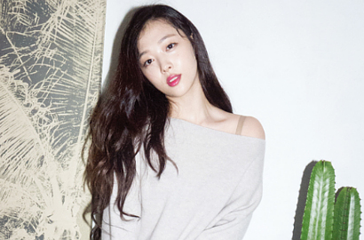 Fans 'Ngamuk' Foto 'Topless' Bikin Sulli Eks f(x) Dituduh Lakukan Seks