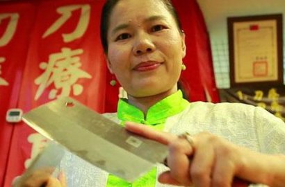 Wow, Terapi Pijat Pisau Jadi Trend di Taiwan