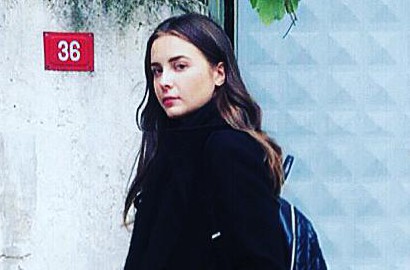 Tak Hanya Akting, Selin Sezgin 'Melek' Juga Jago Gambar Sketsa