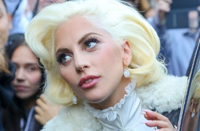 Sering Tampil Unik dan Misterius, Lady GaGa: Aku Depresi Setiap Hari
