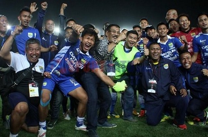 Kalahkan Sriwijaya 2-0, Persib Juara Piala Presiden