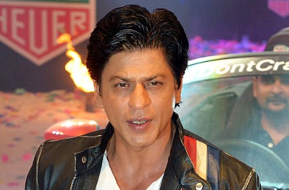 Dapat Gelar Doktor, Shahrukh Khan Pamerkan 'Lungi Dance' di Edinburgh