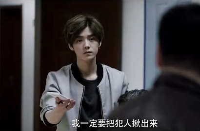 Jadi Saksi, Luhan Eks EXO Malah Ditabrak Mobil di Trailer 'The Witness'