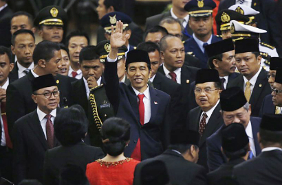 Tepat Setahun, Netter Sindir Jokowi-JK Lewat Meme #365HariJokowiJKGagal