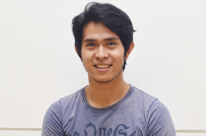 Waduh, Mau Manggung Cakra Khan Malah Kena Bogem Mentah Orang Gila