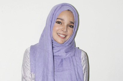 Bintangi Film 'Air Mata Surga', Dewi Sandra Akui Tak Kesulitan Menangis