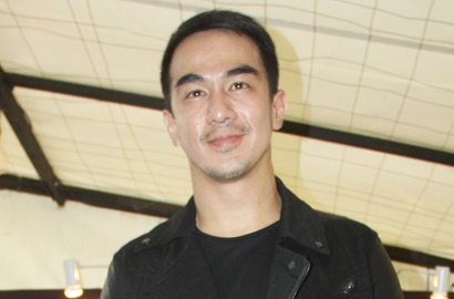 Main di 'Star Trek Beyond', Joe Taslim Pamer Foto Bareng Sofia Boutella