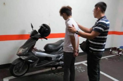 Fetis, Pria Ini Handal Menata Rapi 140 Bra dan Celana Dalam Curian