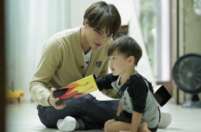 Makin Unyu, Kai EXO Main 'Sulapan' dengan Teo di 'Oh My Baby'