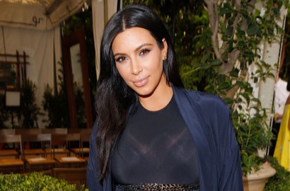 Kenang Saat Dilamar, Kim Kardashian Pamer Foto di Instagram