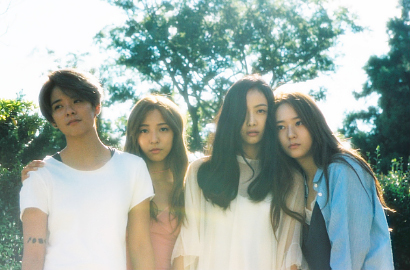 Serem, Member f(x) Muncul dan Menghilang di Teaser MV '4 Walls'