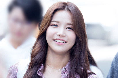Solar Mamamoo Bakal Jadi Cinta Pertama Yoo Seung Ho di 'Imaginary Cat'