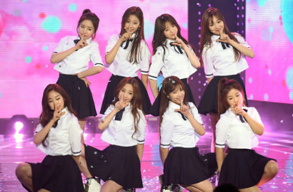 Akting Polos Bawa Paspor ke Pulau Jeju, Lovelyz Malah Dibilang Bodoh